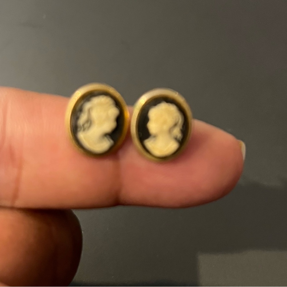 Elegant Gold and Black Cameo Earrings